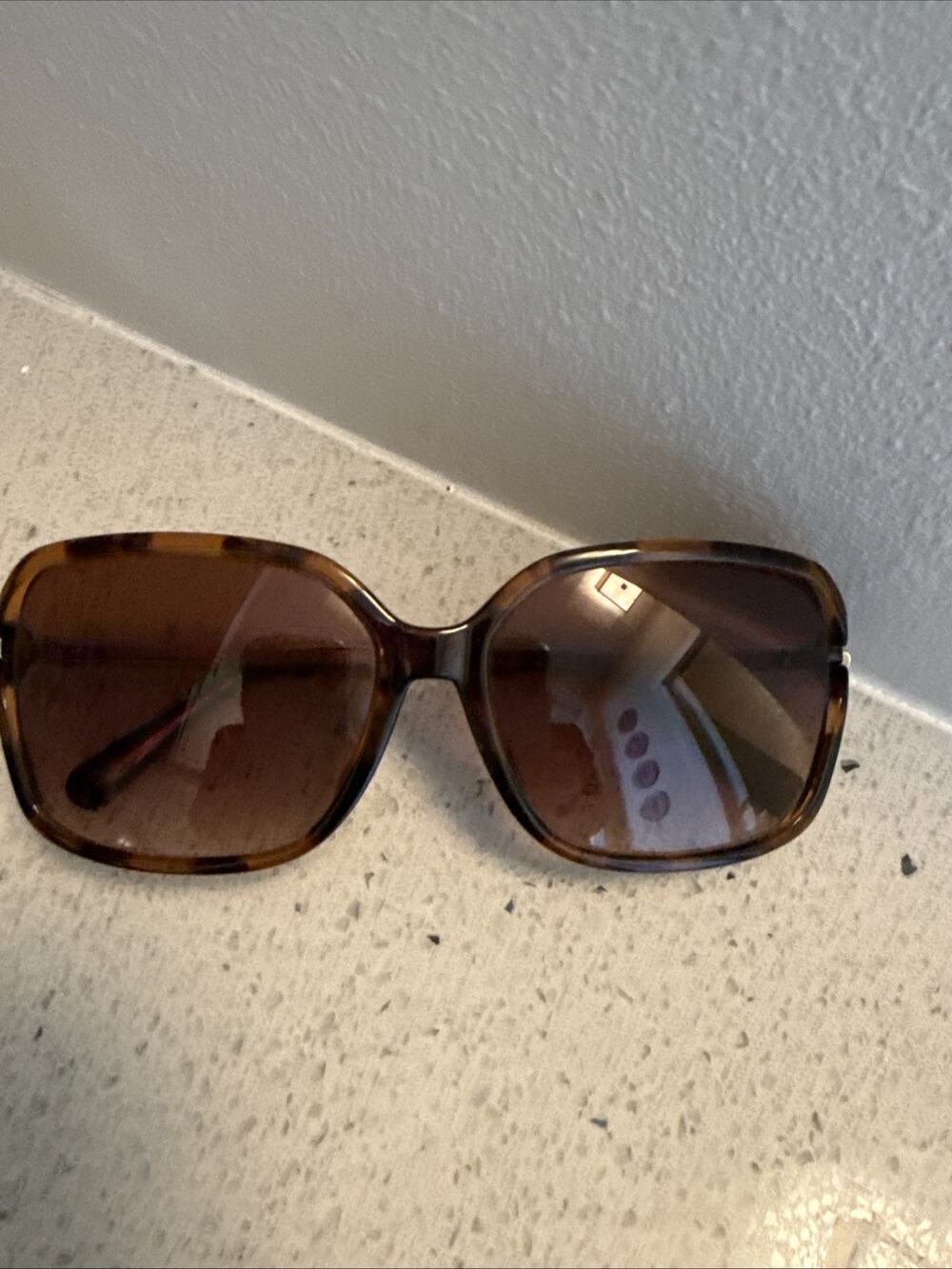 Coach Women's Square Sunglasses Tortoise Brown Frame Brown Gradient Lenses UV400